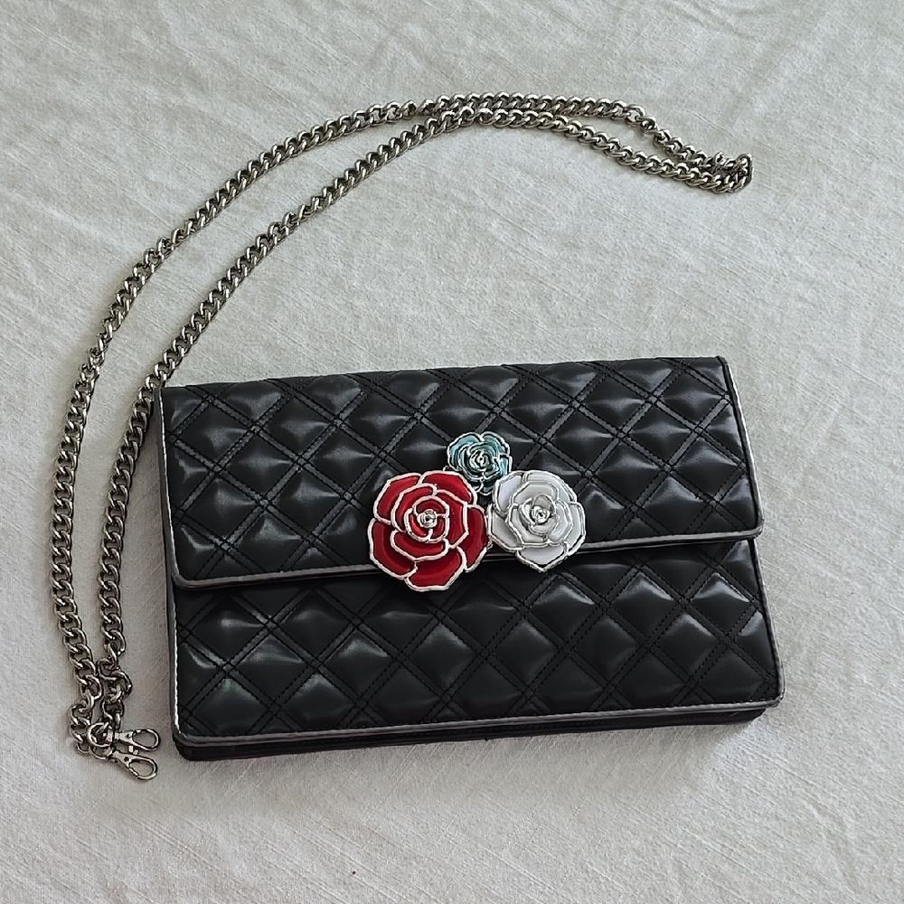 Elegant Black Quilted Chain Bag with Floral Accents Jacobs by Marc Jacobs